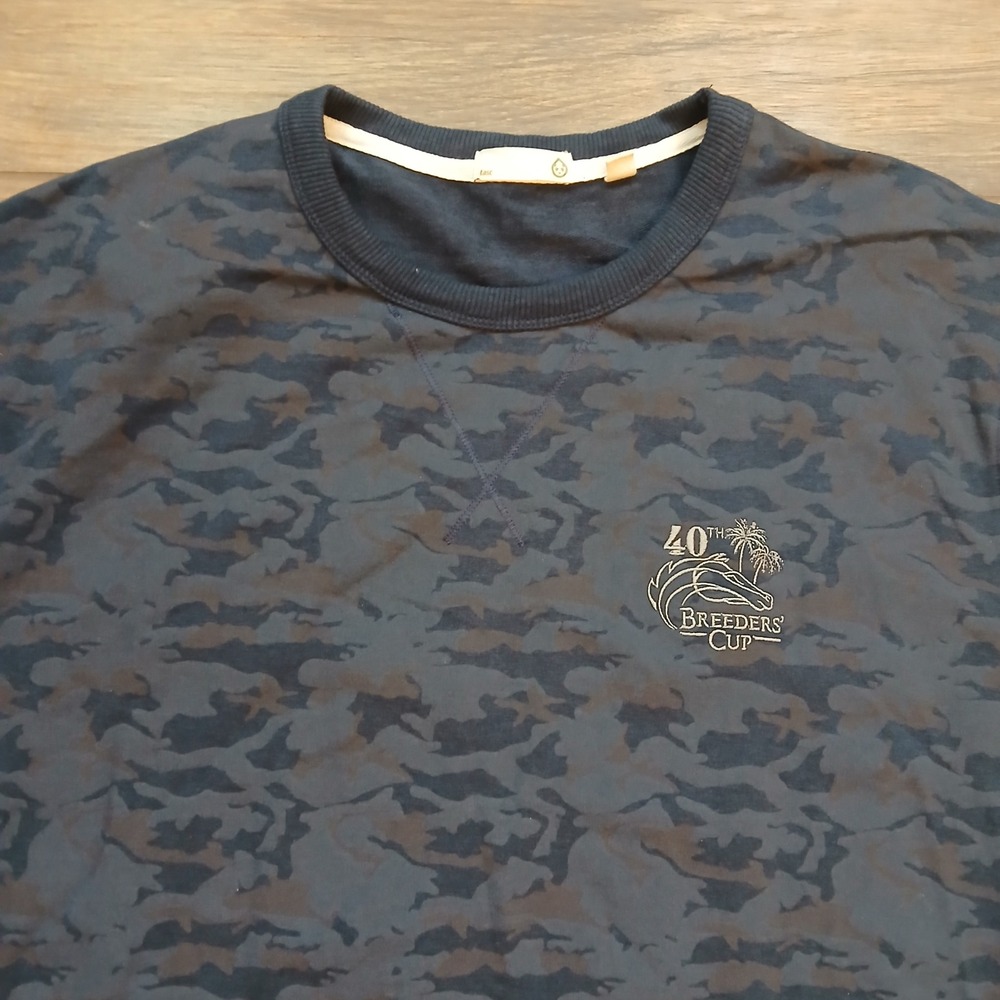 Tasc Performance Sweatshirt Mens XXL 2XL Blue‎ Camo 40th Breeders Cup Crewneck